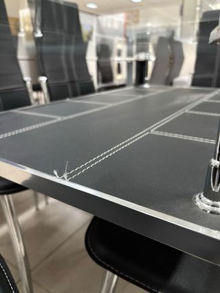 Mesa cristal y 6 sillas negra o blanca