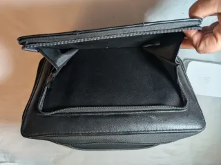 Organizador/agenda de cuero negro