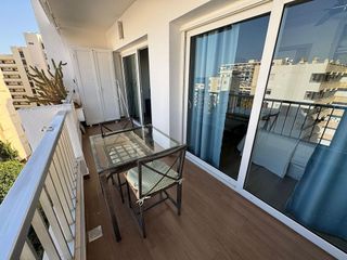 Piso en venta en Playa de la Fontanilla en Marbella