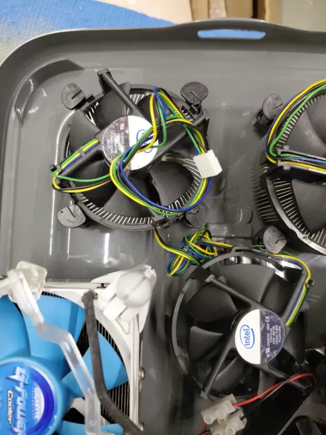 Lote Ventiladores CPU y caja PC
