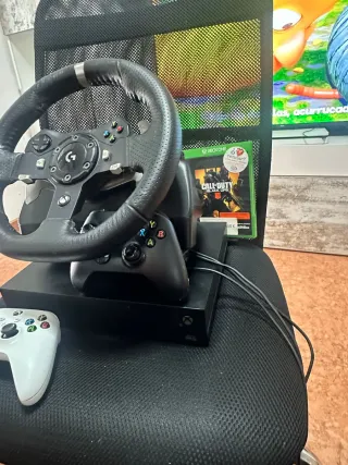 Xbox One con Volante e Comandi