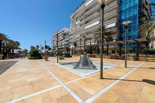Local comercial en venta en Playa Bajadilla - Puertos en Marbella