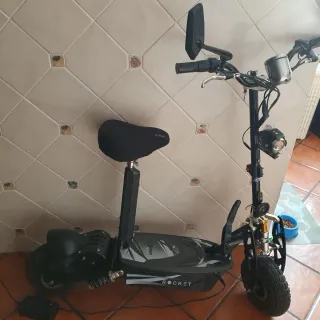 Patinete Rocket en perfecto estado