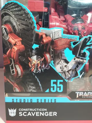Transformers Studio Series 55 - Figura Scavenger