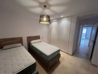 Piso en alquiler en Los Naranjos - Las Brisas en Marbella