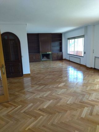 Piso en alquiler en Atalaya en Madrid