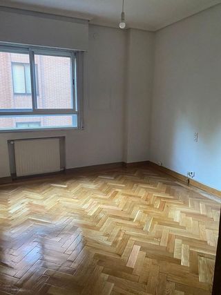 Piso en alquiler en Atalaya en Madrid