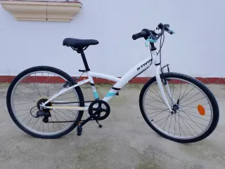 Bicicleta B'Twin Blanca