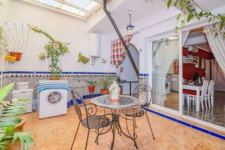 Casa adosada en venta en Loja