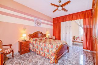 Casa adosada en venta en Loja