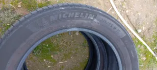 Michelin 215/55 R17 98W Neumático