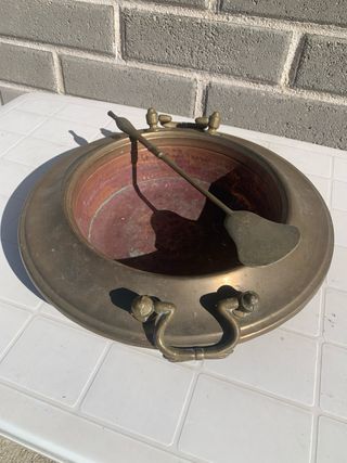 Braciere antico in rame con paletta