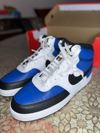 Nike Court Vision Mid Azul y Blanco