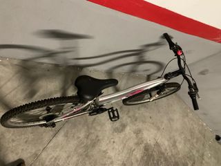 Bicicleta MTB Rockrider 26”. Aluminio. 21V