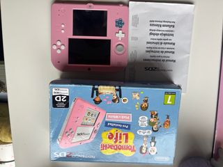 Nintendo 2DS Rosa Tomodachi Life