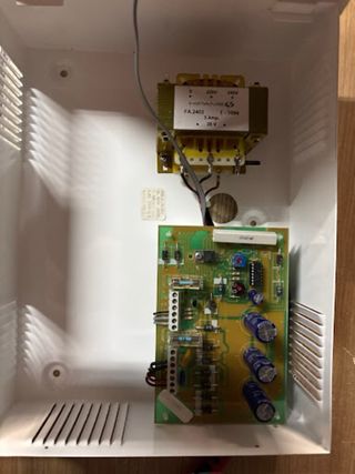 Fuente Alimentación 12V 3A-6A Cargador Batería