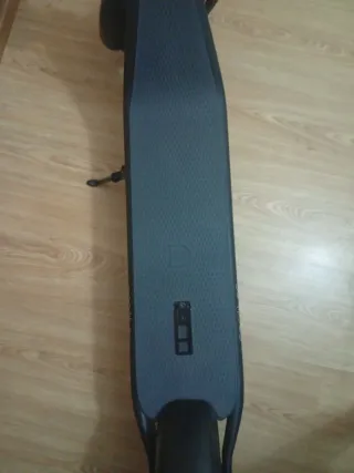 Patinete Eléctrico Gris