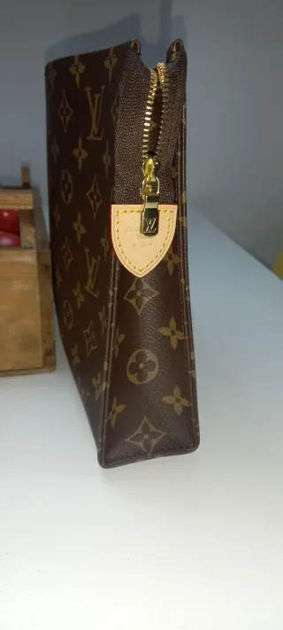 Neceser Louis Vuitton Marrón