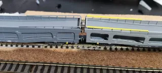 Conectores magnéticos para tren escala N