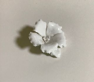 Scultura fiore ceramica bianca soprammobile