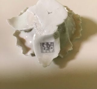 Scultura fiore ceramica bianca soprammobile