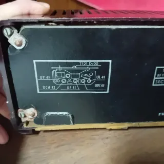 Radio vintage PHILIPS 121.01U