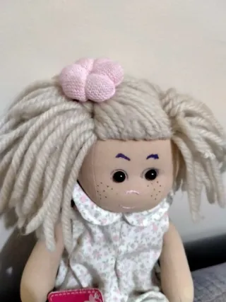 Muñeca de tela La Nina