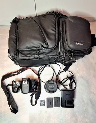 Canon EOS 200D + 18-55 IS STM + Accesorios