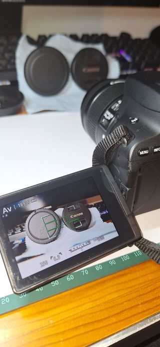 Canon EOS 200D + 18-55 IS STM + Accesorios