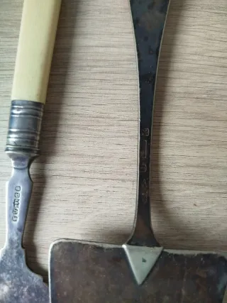 Lote cubertería antigua con sellos