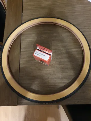 2 Neumáticos 18 x 1 9/16 y 2 Cámaras