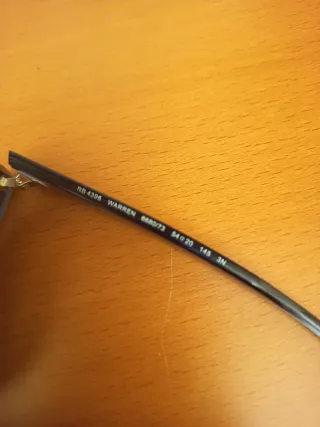 Gafas de sol Ray-Ban azules y cristales marrones