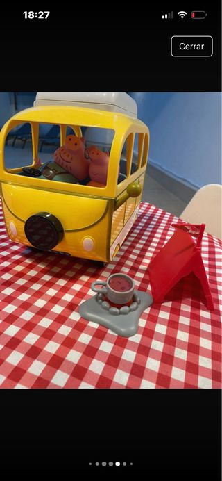 Caravana y colegio Peppa Pig