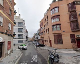 Piso en venta en Valdeacederas en Madrid