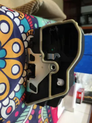 Cerradura Actuador Puerta Trasera Derecha BMW