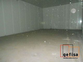 Nave industrial en venta en Valdepeñas