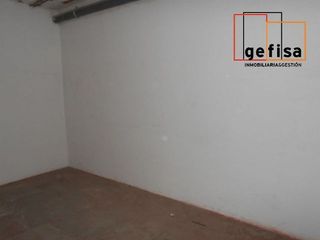Nave industrial en venta en Valdepeñas