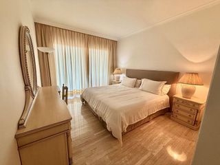 Piso en venta en Puerto Banús en Marbella