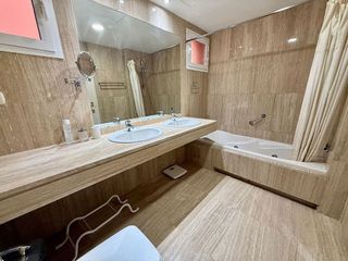 Piso en venta en Puerto Banús en Marbella