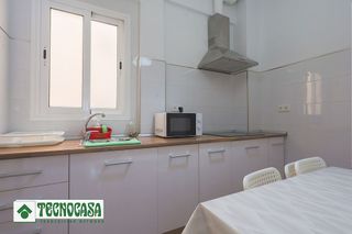 Piso en alquiler en Adra