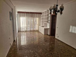 Piso en alquiler en Ciutat Jardí en Valencia