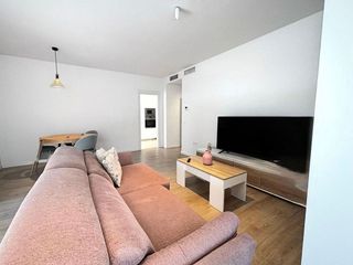 Piso en alquiler en Los Naranjos - Las Brisas en Marbella