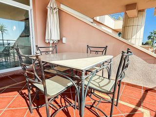 Piso en alquiler en Los Naranjos - Las Brisas en Marbella