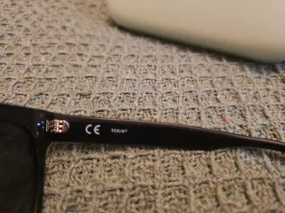 Gafas de sol Tous negras y blancas