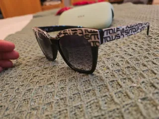 Gafas de sol Tous negras y blancas