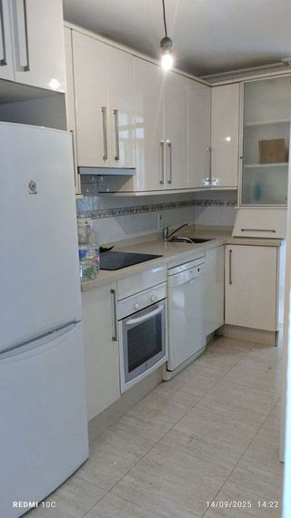 Piso en alquiler en Puerta Blanca en Málaga