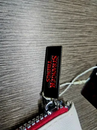 Portamonete Stranger Things Hellfire Club Primark