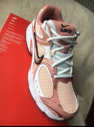 Nike V5 RNR