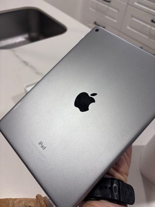 Apple iPad Air 2 gris con caja(+airpods de regalo)