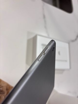 Apple iPad Air 2 gris con caja(+airpods de regalo)